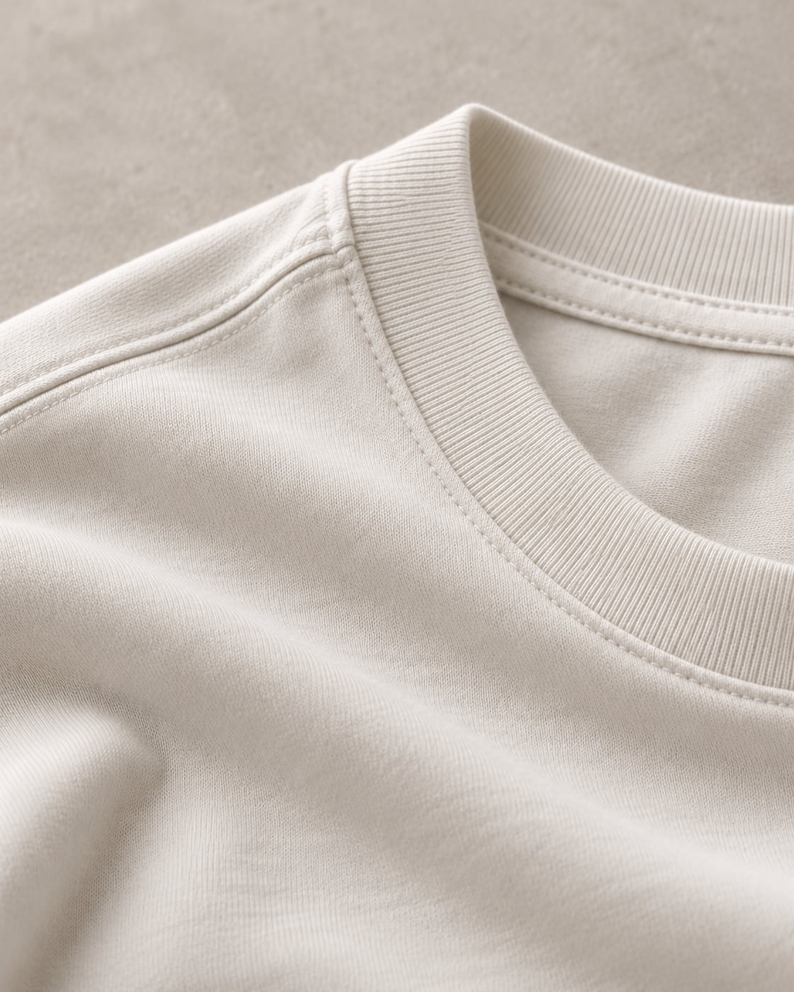 Gola de camiseta off-white em macro feita em Malha Suedine Pima